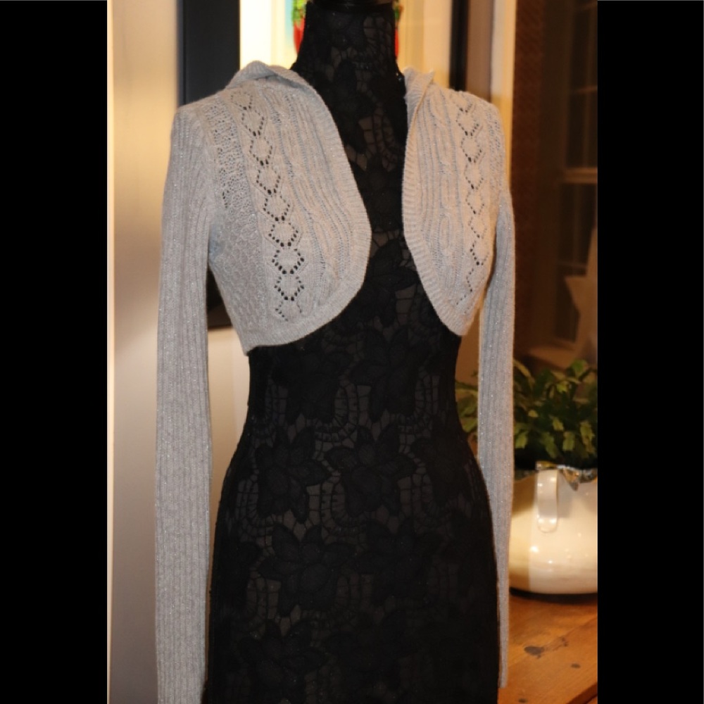 AMERICAN EAGLE LONG SLEEVE GREY SHRUG SWEATER - Picture 8 of 9